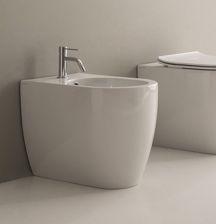 Appareils sanitaires monoblocs avec réservoir Moon